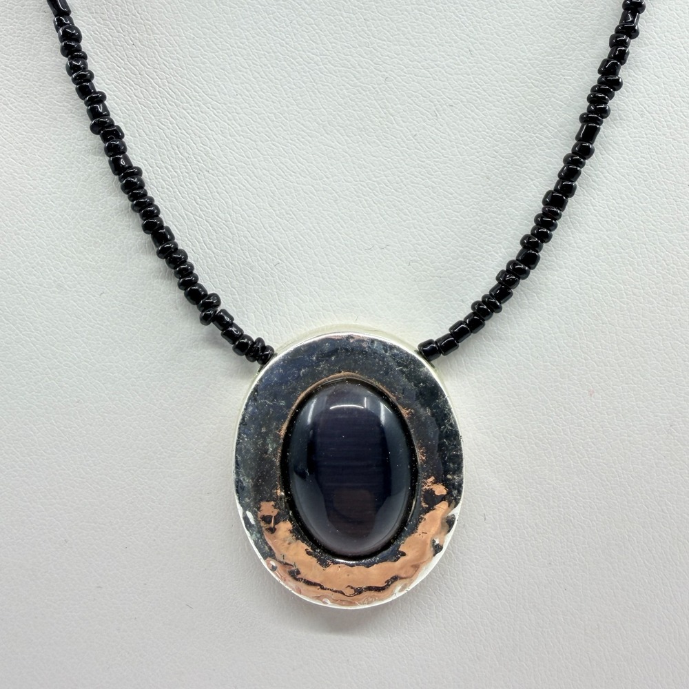 Vintage Y2K NY Black Seed Bead Necklace Hammered Silver Oval Cabochon Pendant